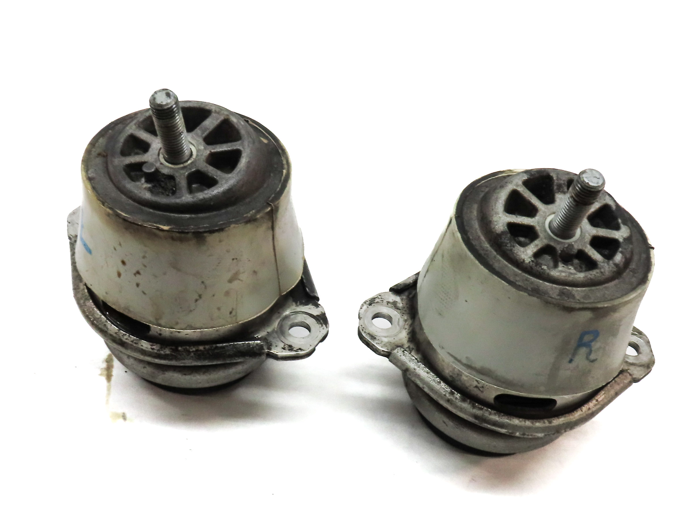 2013 PORSCHE CAYENNE (958) 3.6L (M55) LEFT & RIGHT ENGINE MOTOR MOUNT SET/2 — exact item pictured
